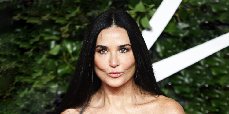 Users Say Demi Moore, 62, Had ‘Fillers Removed’ Based on Her Recent Public Appearance – Pics of the Transformation